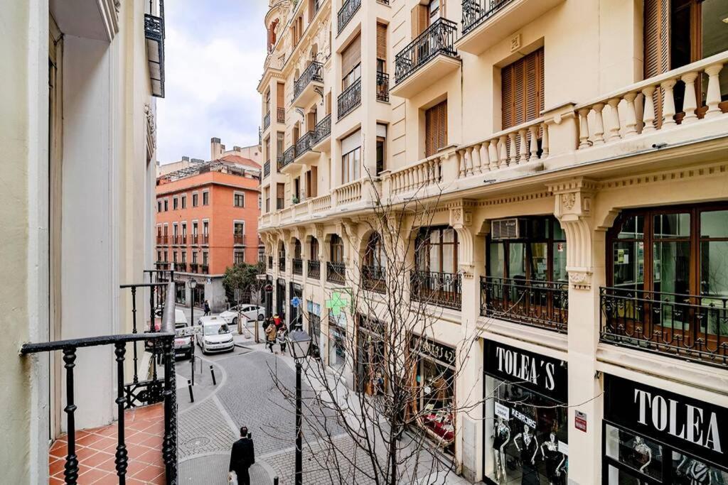 Encantador Apartamento En Chueca Junto A Gran Via, Infantas 1-1 By Batuecas Madryt Zewnętrze zdjęcie